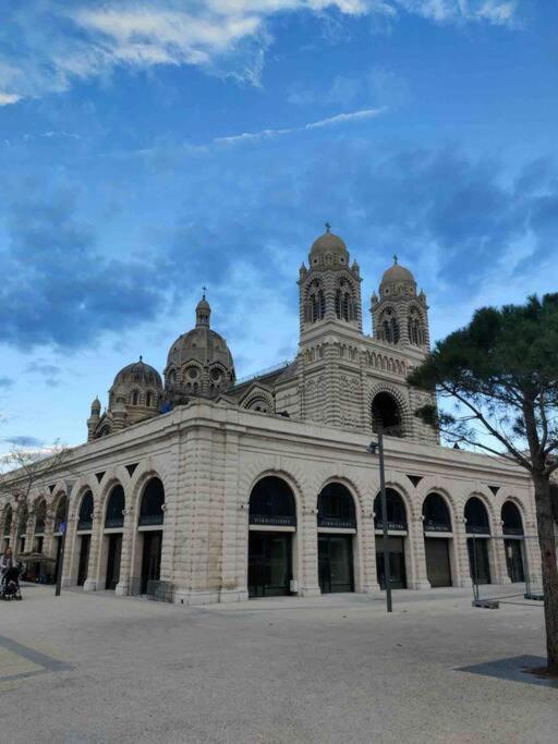 Charmant Studio Quai Joliette Marseille Eksteriør bilde